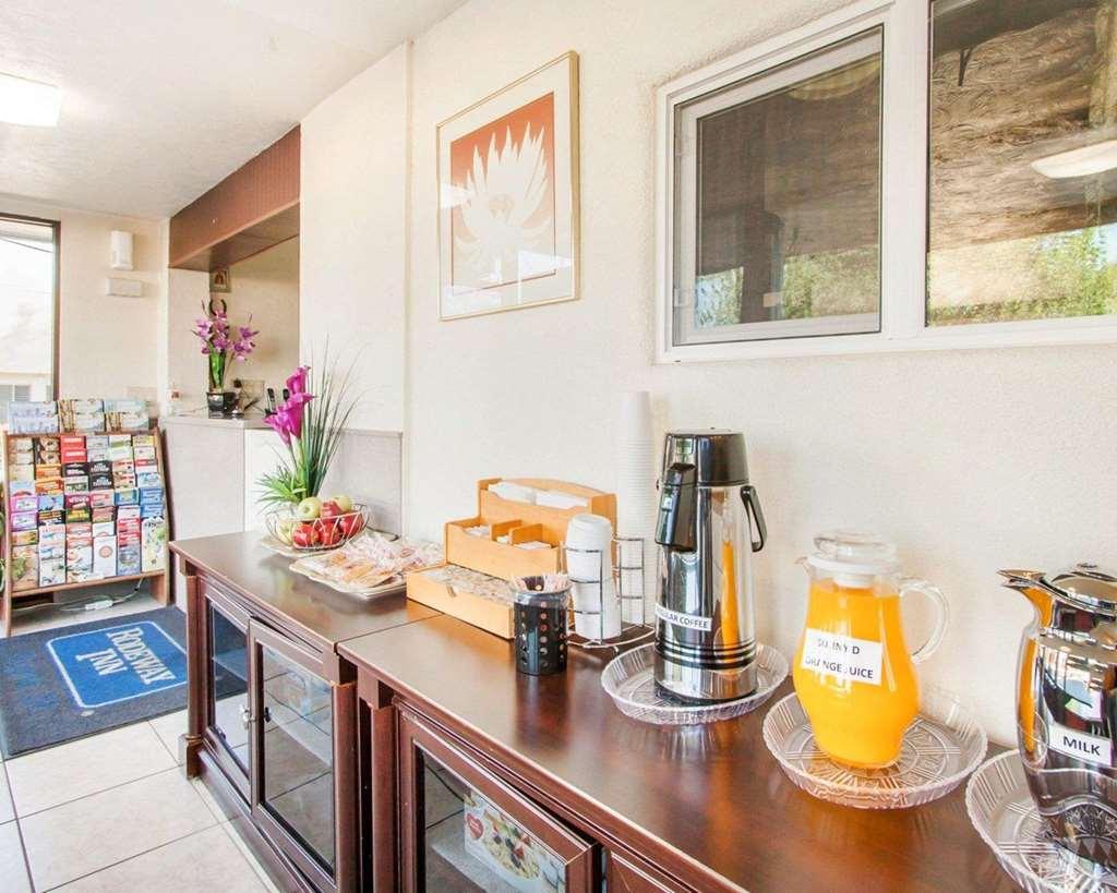 Signature Inn Eugene Nhà hàng bức ảnh