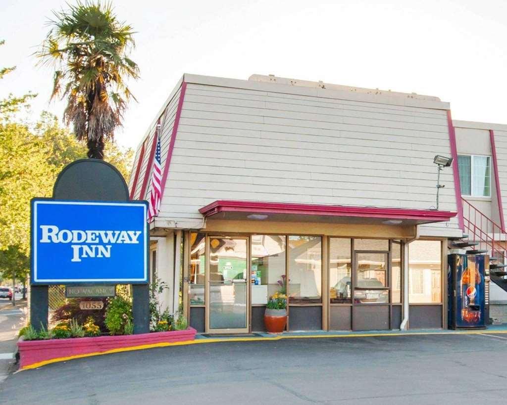 Signature Inn Eugene Ngoại thất bức ảnh